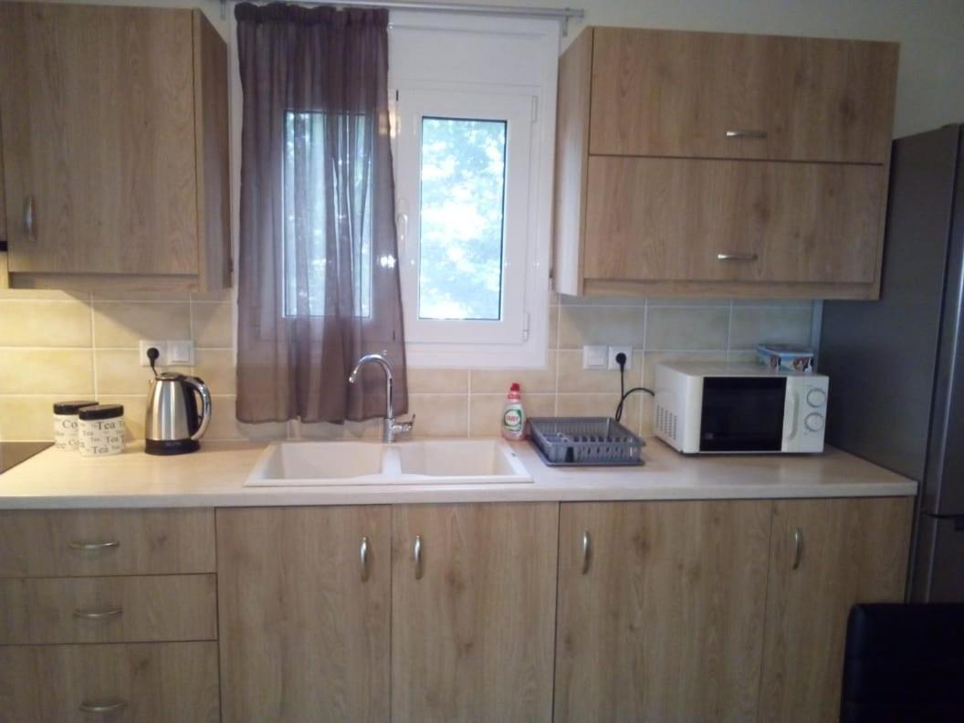 Aliveri Flat With Sea View ภายนอก รูปภาพ
