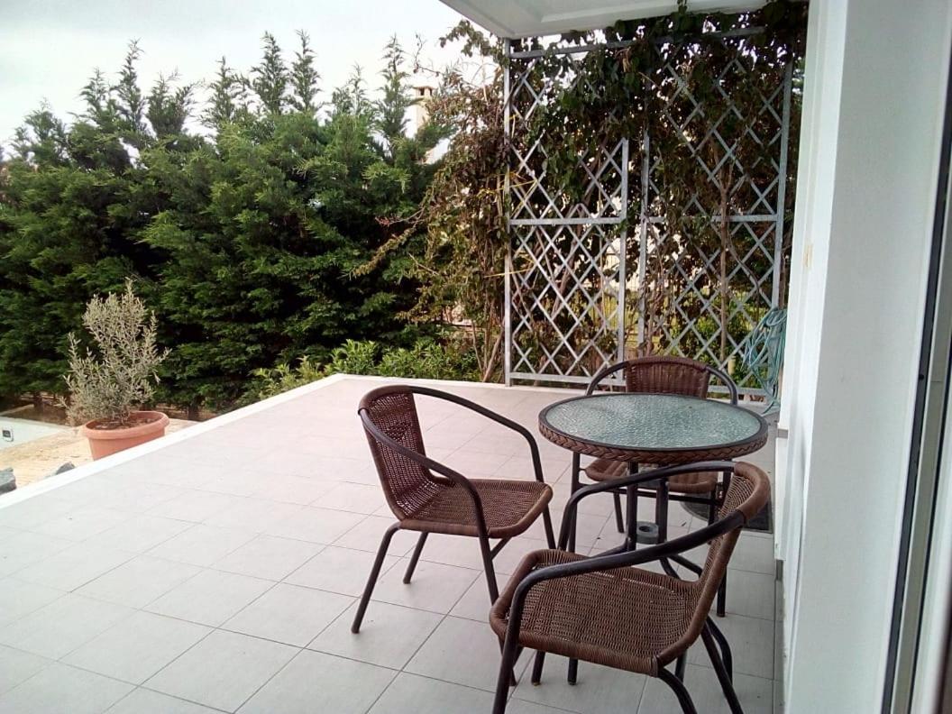 Aliveri Flat With Sea View ภายนอก รูปภาพ