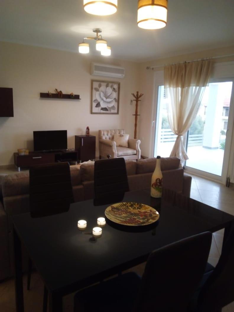 Aliveri Flat With Sea View ภายนอก รูปภาพ
