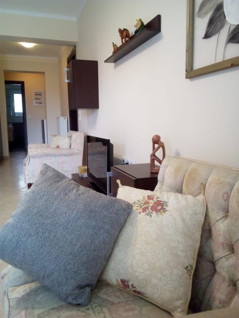 Aliveri Flat With Sea View ภายนอก รูปภาพ